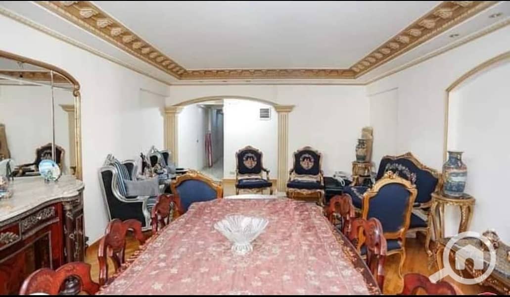 2 2b0f446d-3116-4da6-a7bc-8e6546bb5fad. jpeg