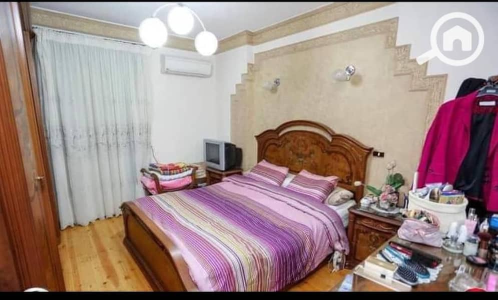 4 d772ad7d-5475-447f-9f4f-e66d41260e69. jpeg