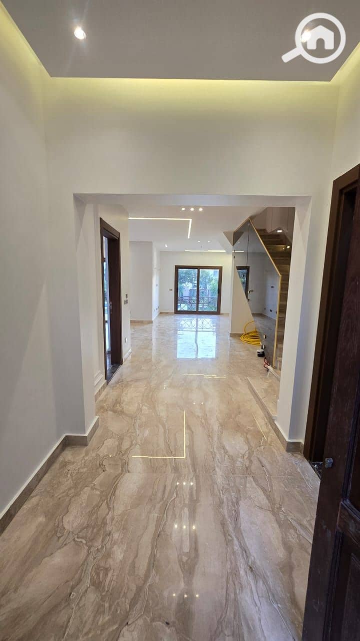 14 4456dcda-e4b9-4c7f-a527-84c936035f9d. jpeg