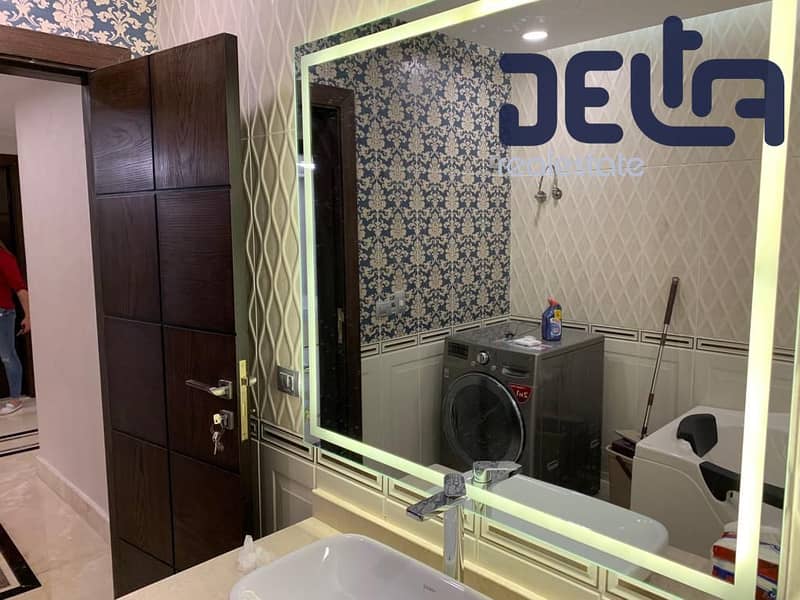 27 efd347b8-b084-4d0d-9c76-04d315aad911. jpg