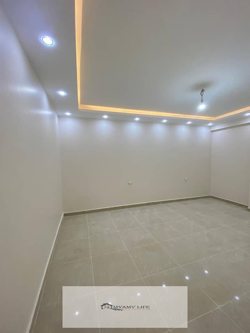 4 WhatsApp Image 2025-12-01 at 11.19. 35 AM (3). jpeg