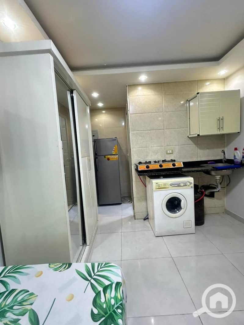 2 5e739a9a-3c0e-4732-a46a-ebf973becb34. jpg