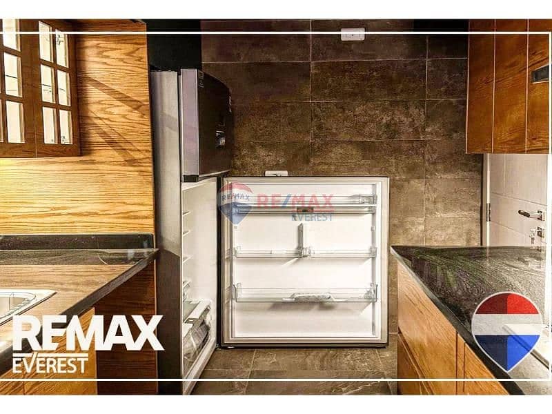 13 9060ae86-6a55-43ac-accc-7bf263bfc8c5. jpg