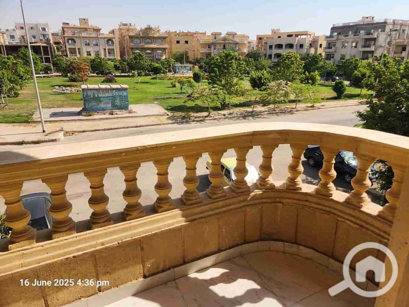 1000205313. jpg 1000205313. jpg