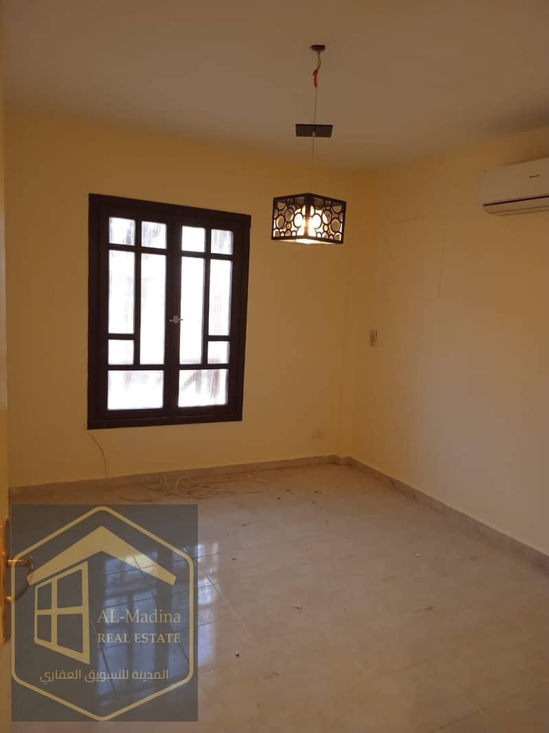 7 WhatsApp Image 2025-11-30 at 16.50. 05 (1). jpeg