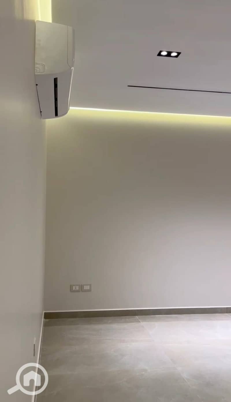 10 WhatsApp Image 2025-11-30 at 12.39. 17 PM (2). jpeg