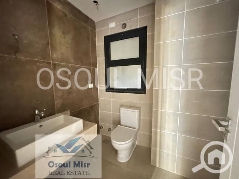 4 6ed1d1d8-9970-465d-bfd9-4100cd1b0950. jpeg