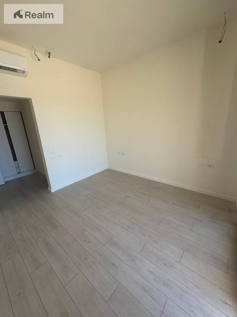 5 WhatsApp Image 2025-11-30 at 11.14. 35 AM. jpeg