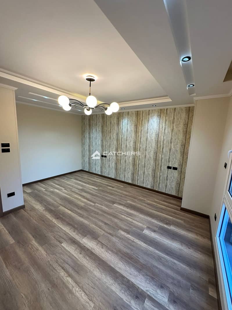 5 WhatsApp Image 2025-11-08 at 13.04. 35_d799cb3e. jpg