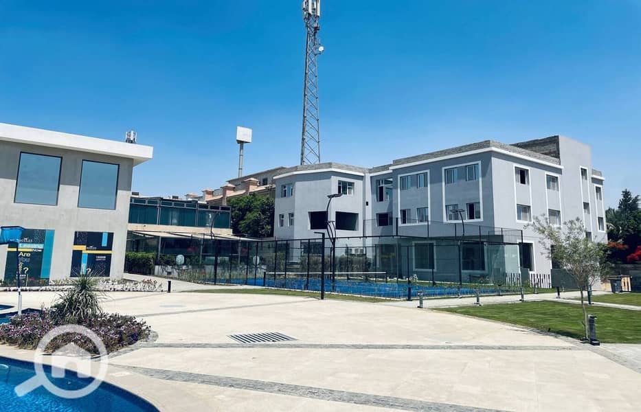 12 photo_5958719931937833208_y. jpg