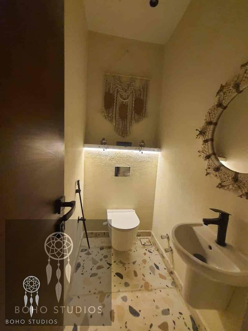 9 afca54b5-dbc3-4782-9639-a94d02860353. jpg