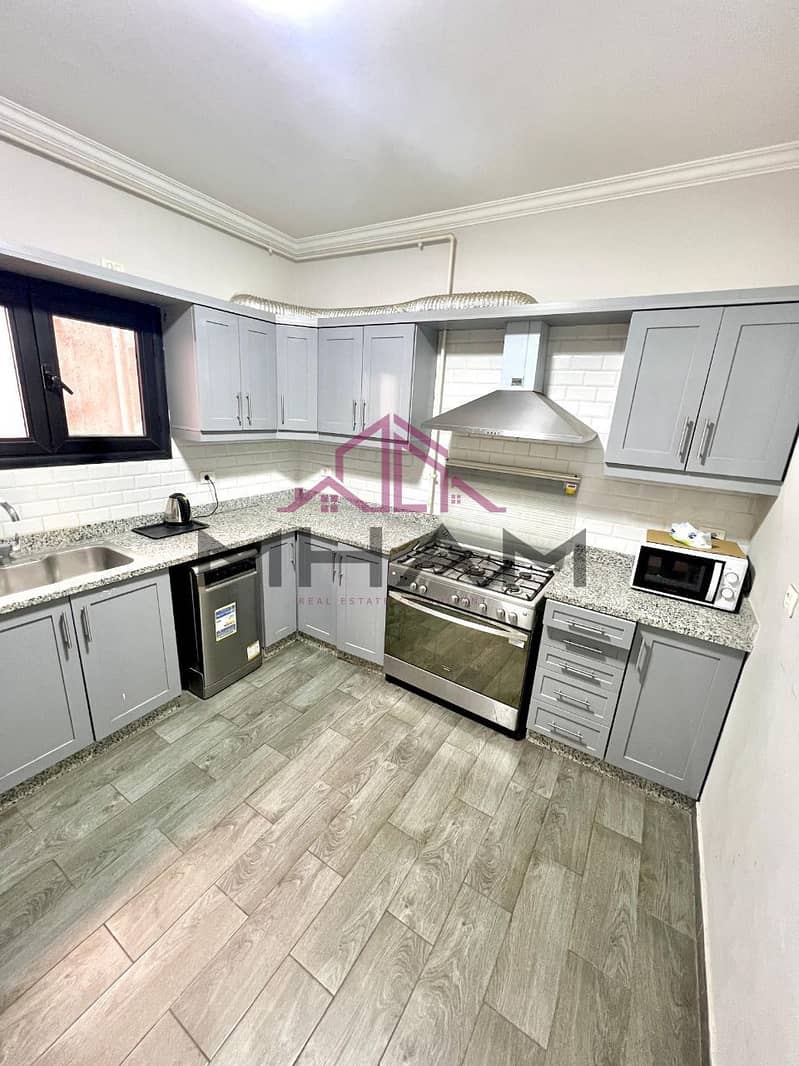 6 photo_5861623000690527252_y. jpg