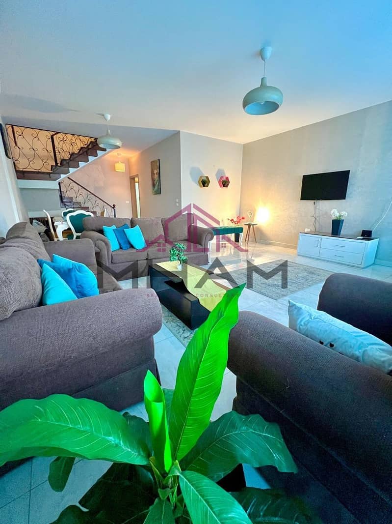 9 photo_5861623000690527256_y. jpg