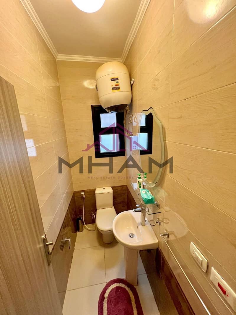 12 photo_5861623000690527259_y. jpg