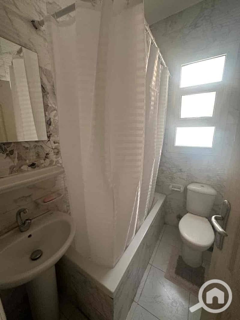 11 46e29cde-d206-428b-b4c7-5db2970b3cb3. jpg