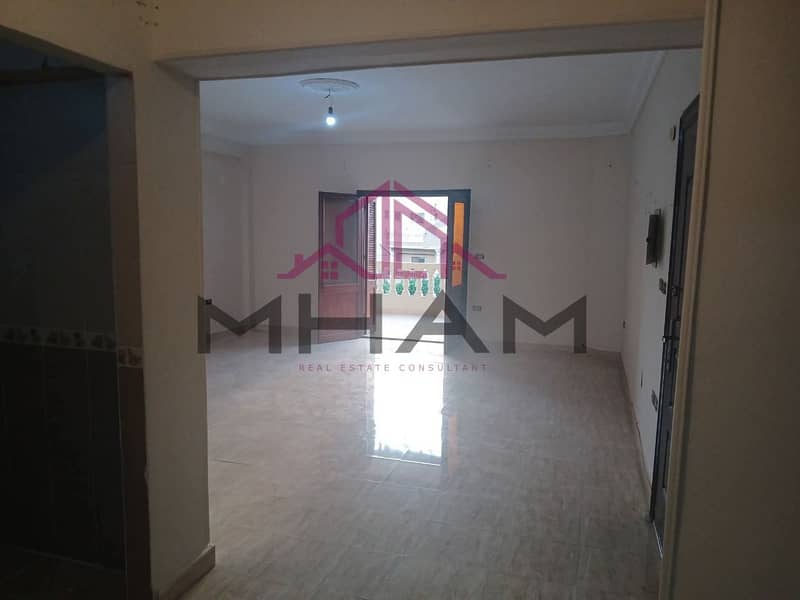 7 photo_5864221116602190769_y. jpg