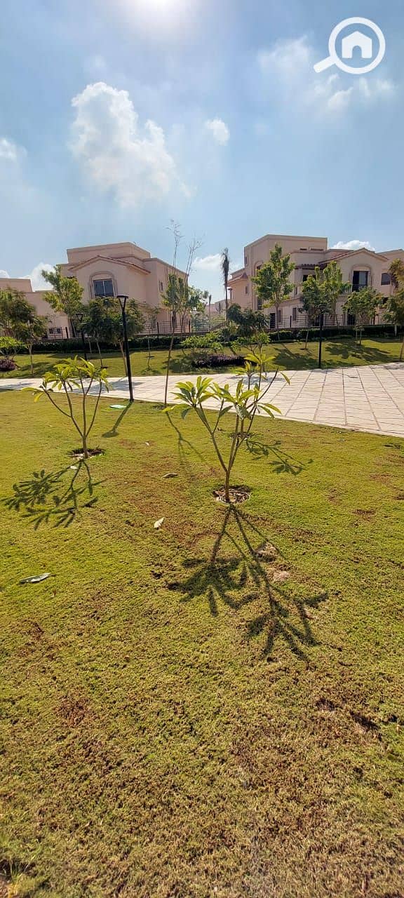 10 cd46a52a-d0ee-41b4-b596-f093e6cc4a6f. jpg