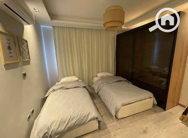 5 468159819_4052360108366255_2110126636773079632_n. jpg