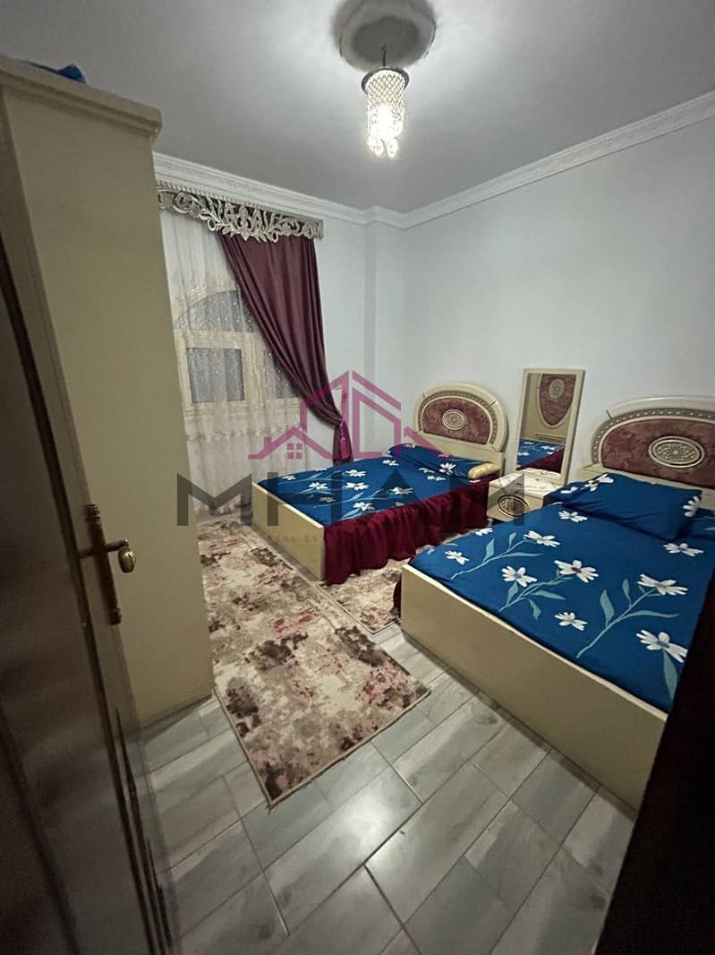 7 photo_5866352129050610483_y. jpg