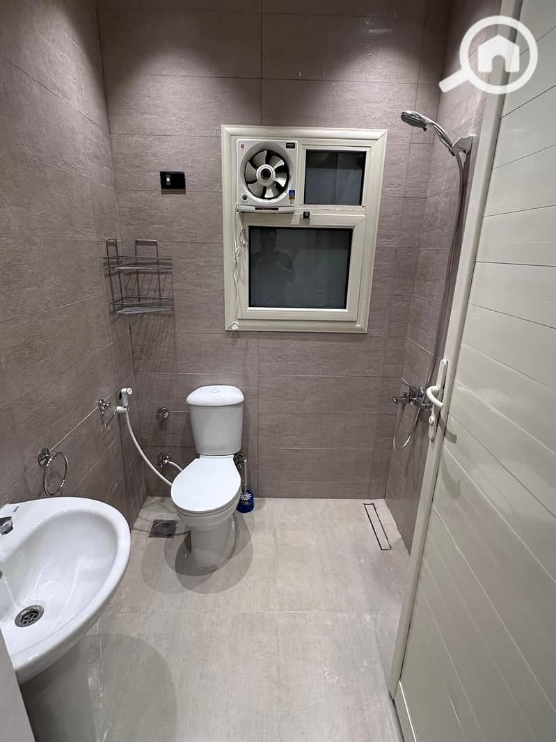 6 IMG-20251201-WA0028. jpg