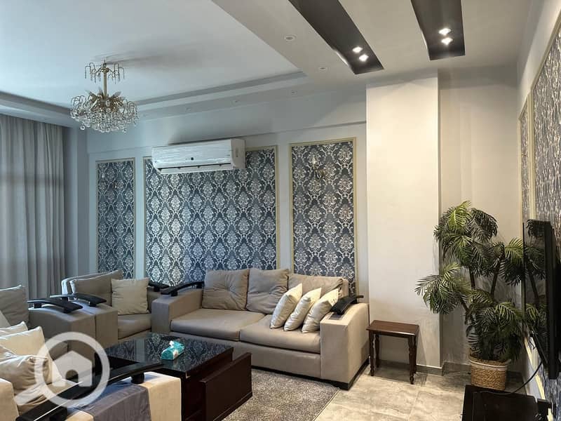 2 4e02e85f-6cb9-416b-b0ed-f19b9e33b6d9. jpeg