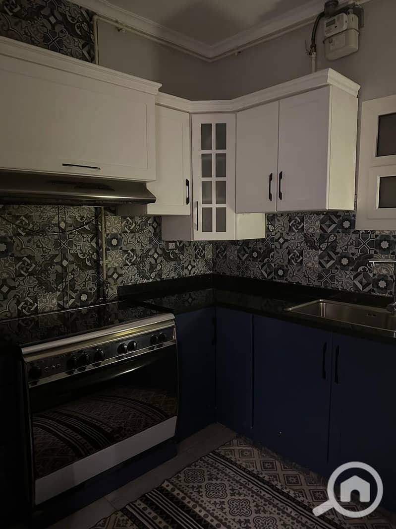 4 63b9e782-9a63-4904-985f-844496f827cc. jpeg