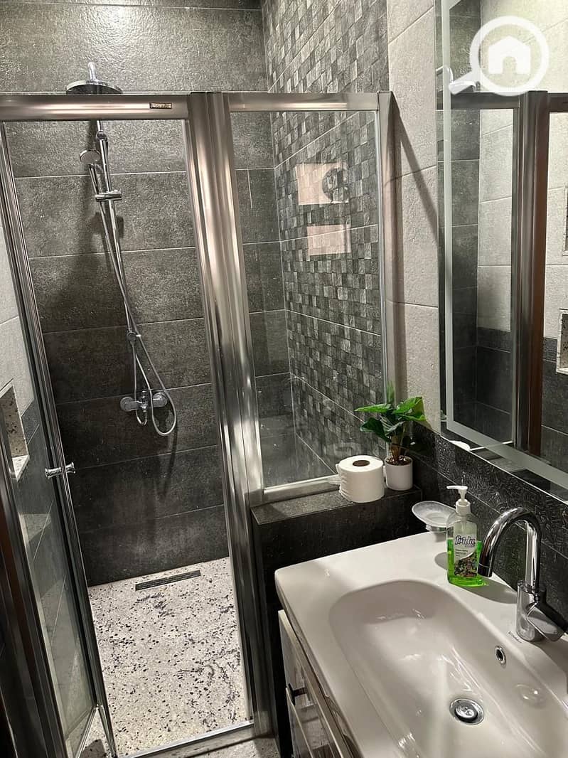 9 f4133246-b9d9-4456-a768-c00e956442ef. jpeg