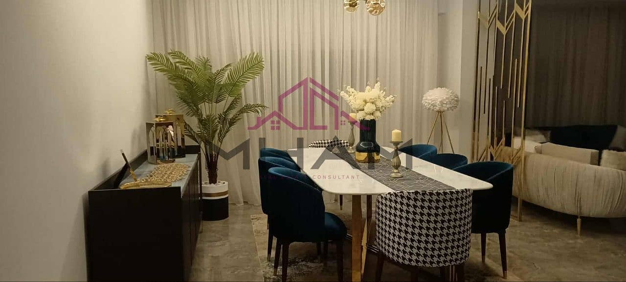 3 photo_5866437650439408501_y. jpg