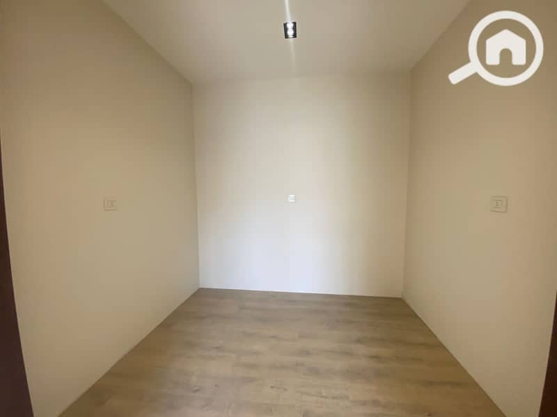 6 28932d55-68d5-40a9-8014-62f96f7be107. jpeg