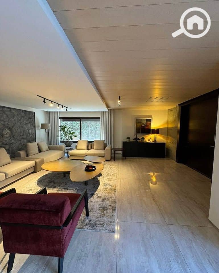 5 589734248_1924123255166854_8915519520938179126_n. jpg