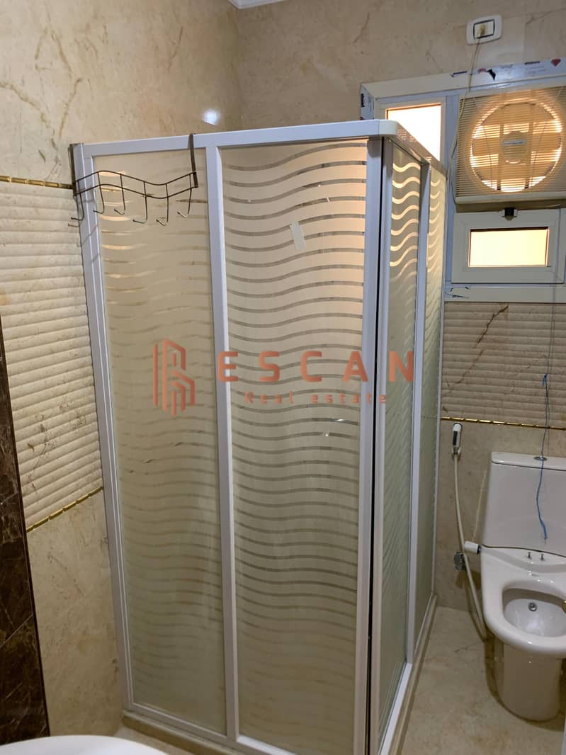 18 U807817 (11). jpg