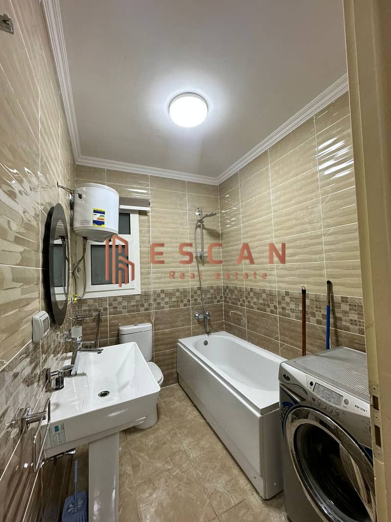 10 U185617 (18). jpg