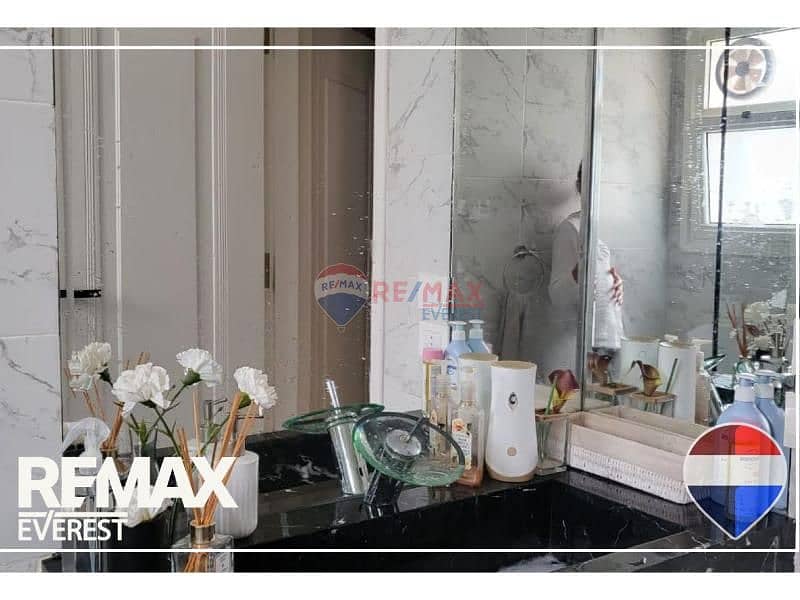 9 5bef23c4-2aa0-4d27-9f07-21378915d324. jpg