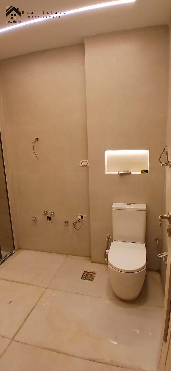 4 WhatsApp Image 2025-11-30 at 15.01. 08_3c43b345. jpg