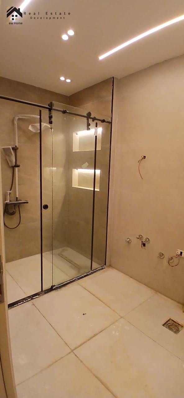 5 WhatsApp Image 2025-11-30 at 15.01. 09_7d8d0f4b. jpg