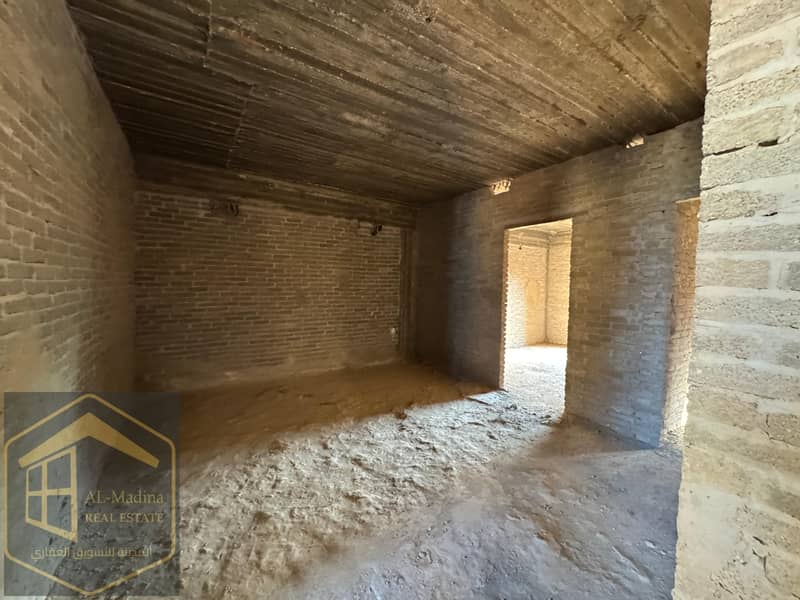 8 WhatsApp Image 2025-11-30 at 16.59. 38 (2). jpeg