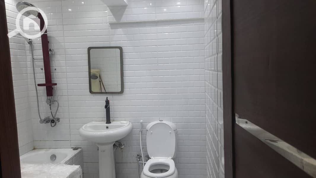 12 4cf26009-0ad8-49ae-8f1a-2dd23de27cd4. jpg