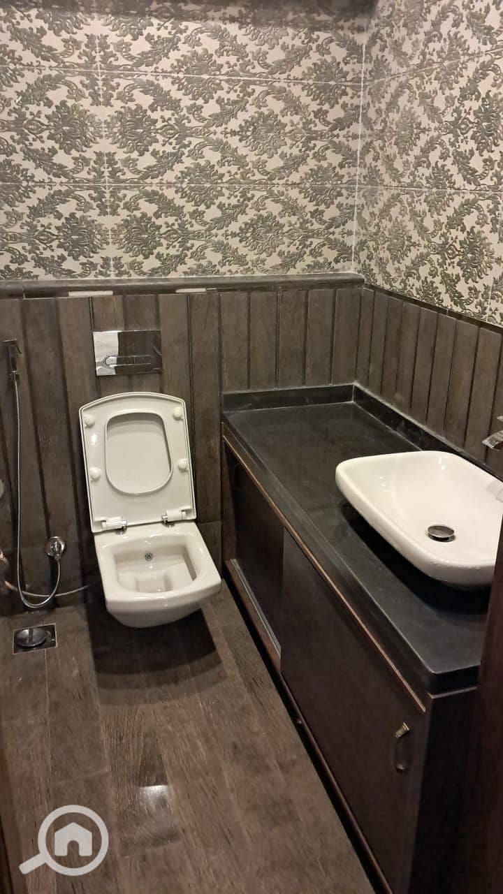 9 WhatsApp Image 2025-12-01 at 12.52. 36 PM (2). jpeg