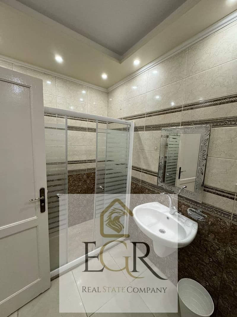 3 5a0c08a4-15db-4406-bdf5-fafbe5afbf6d. jpeg