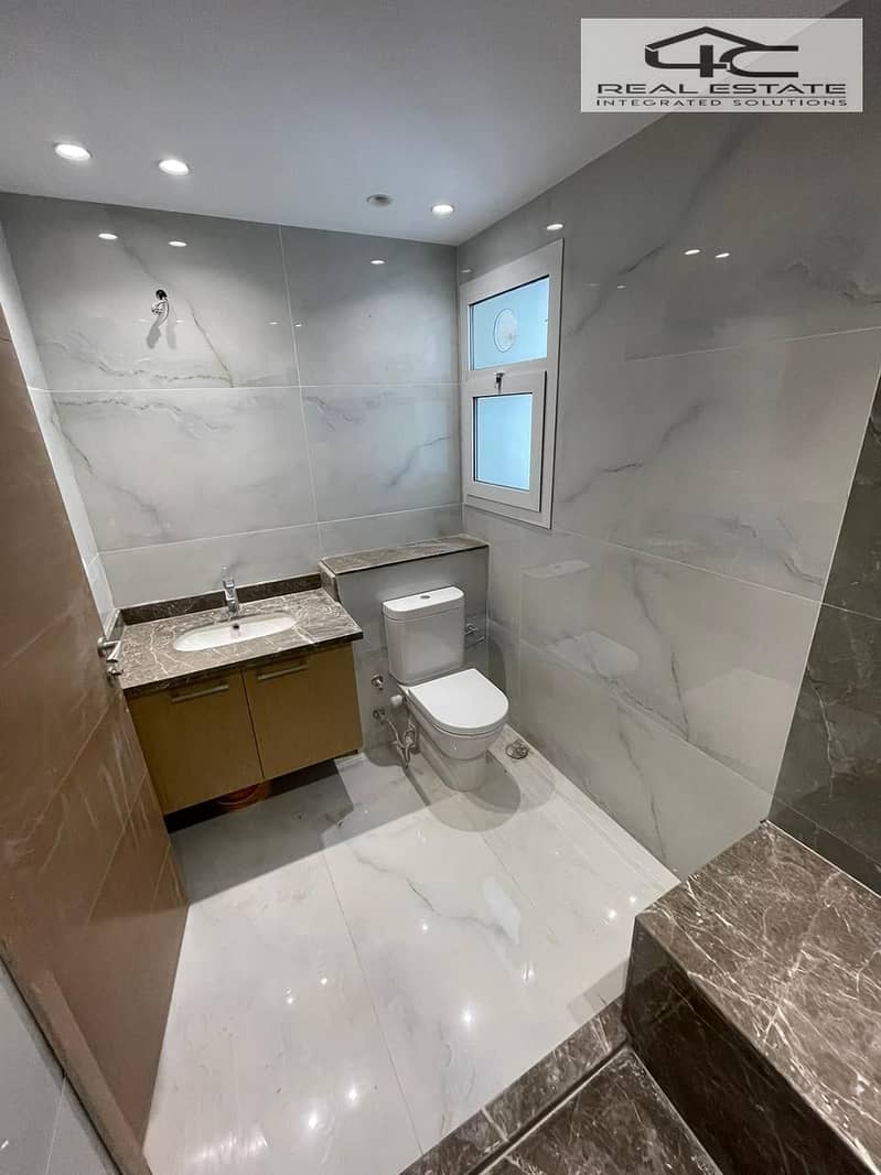 9 WhatsApp Image 2025-12-01 at 1.11. 01 PM (4). jpeg