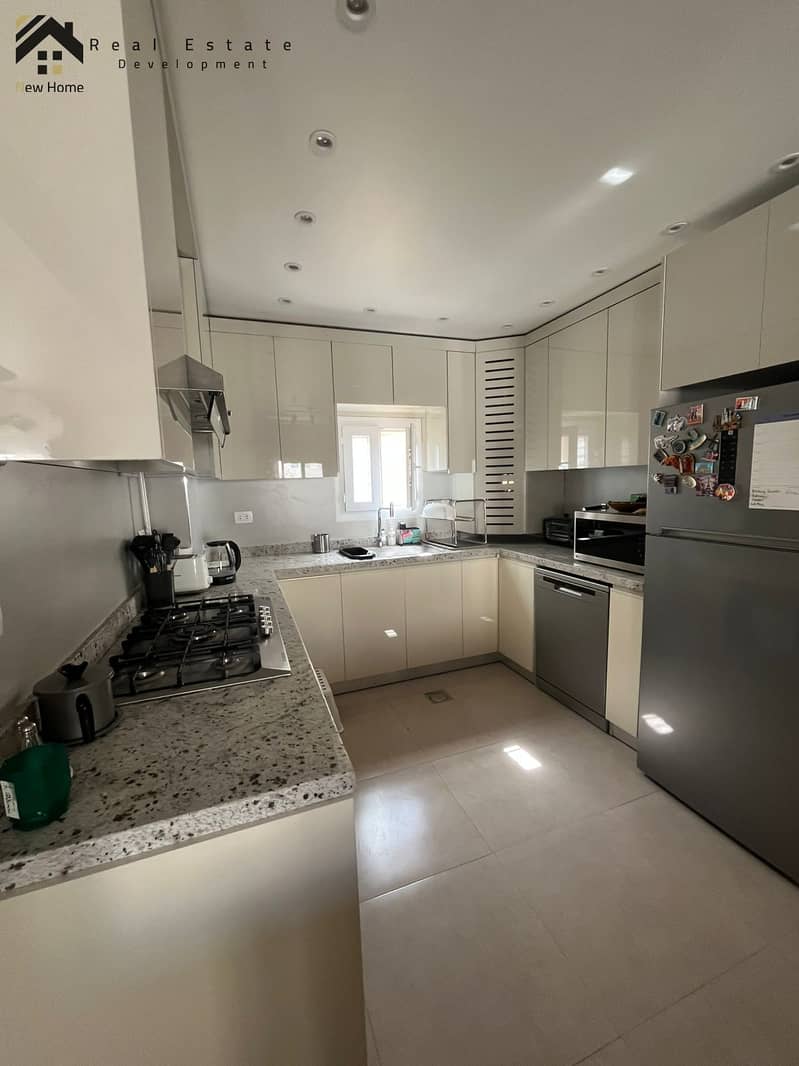 6 WhatsApp Image 2025-10-27 at 16.35. 30_cc34591c. jpg