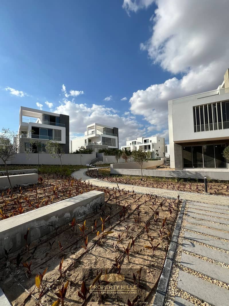 29 WhatsApp Image 2024-10-22 at 1.02. 48 PM. jpeg