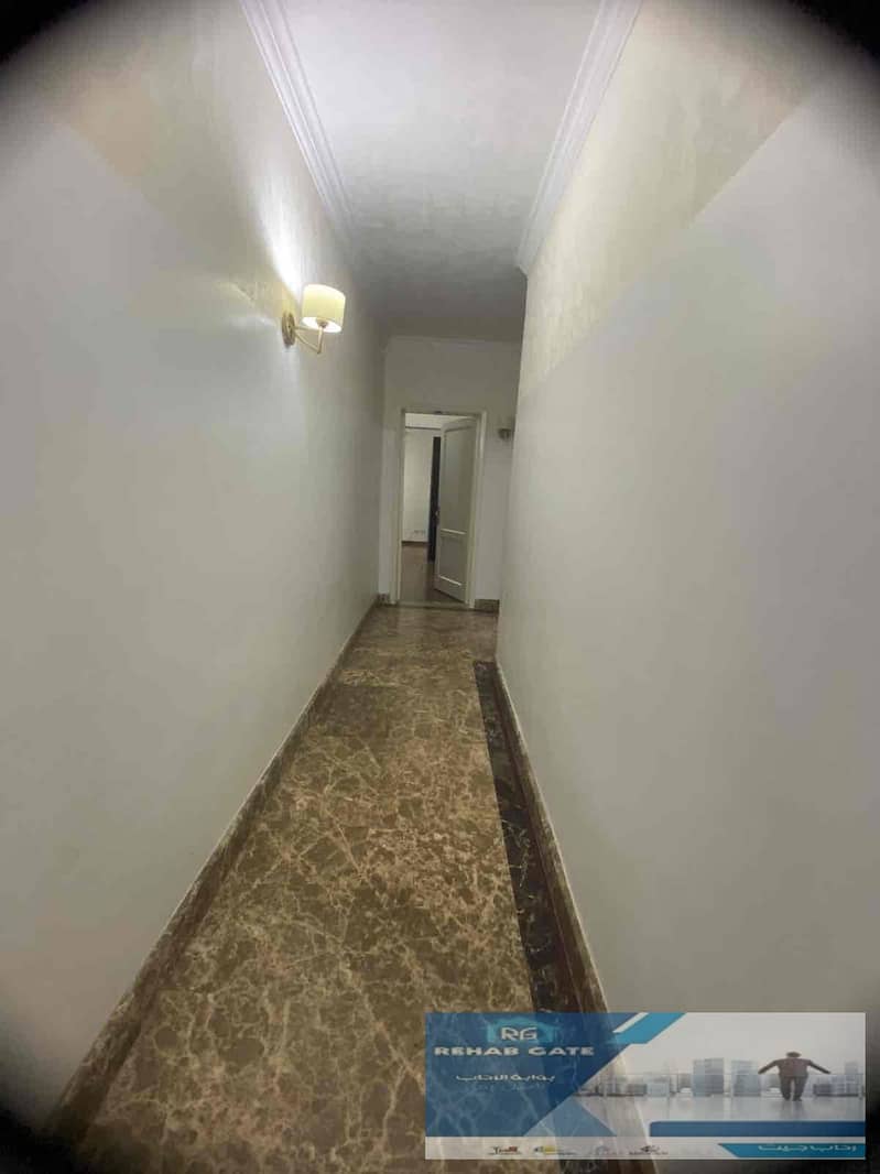 15 1b71dee3-8525-4908-8fed-37cb292be579. jpg