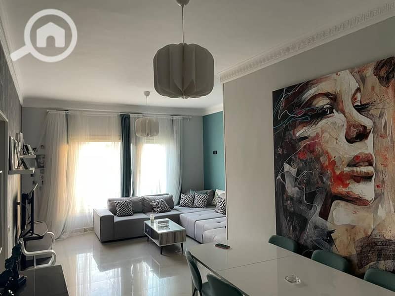 9 347f30e5-3670-4953-92a4-eed2d1aa5503. jpeg