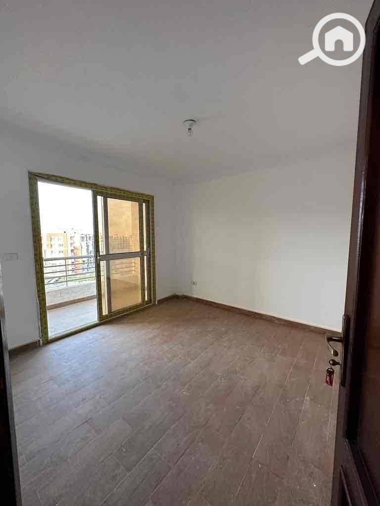 9 6409f0ab-afdd-4268-a937-7c386f4b3f16. jpg