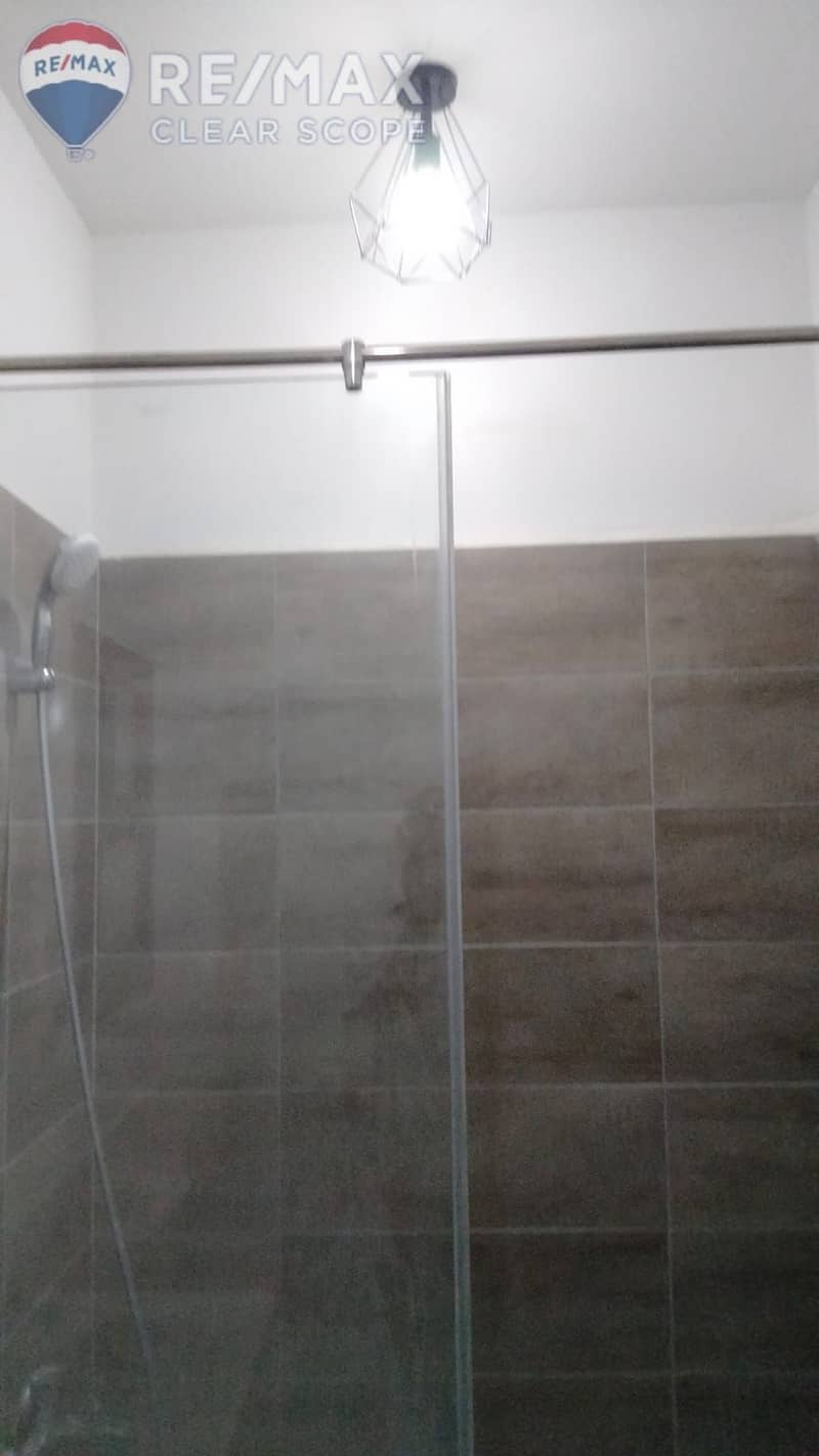 15 a6f252f5-e535-4417-9572-78edd849db33. jpeg