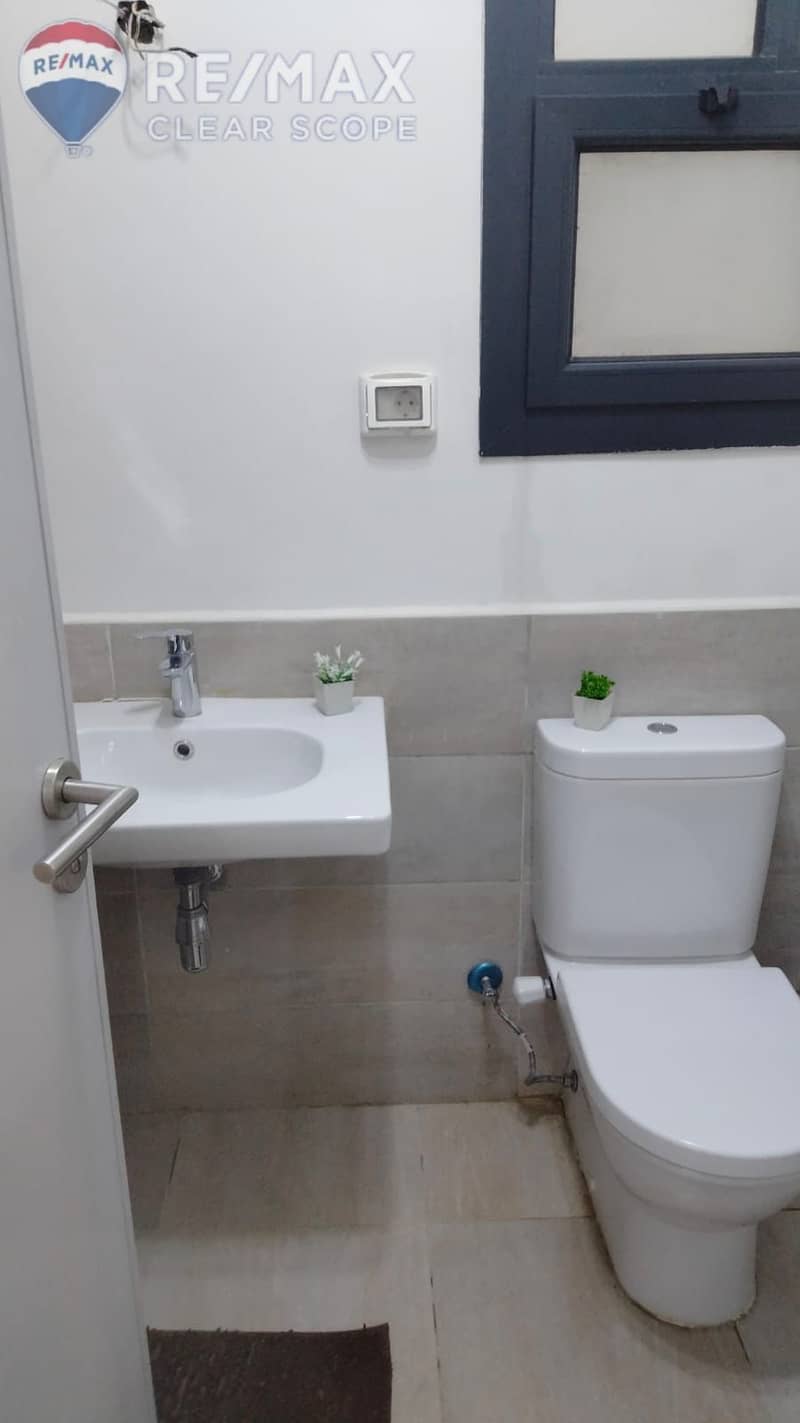 17 bb62637f-3d42-4735-a709-d7b99f35f947. jpeg