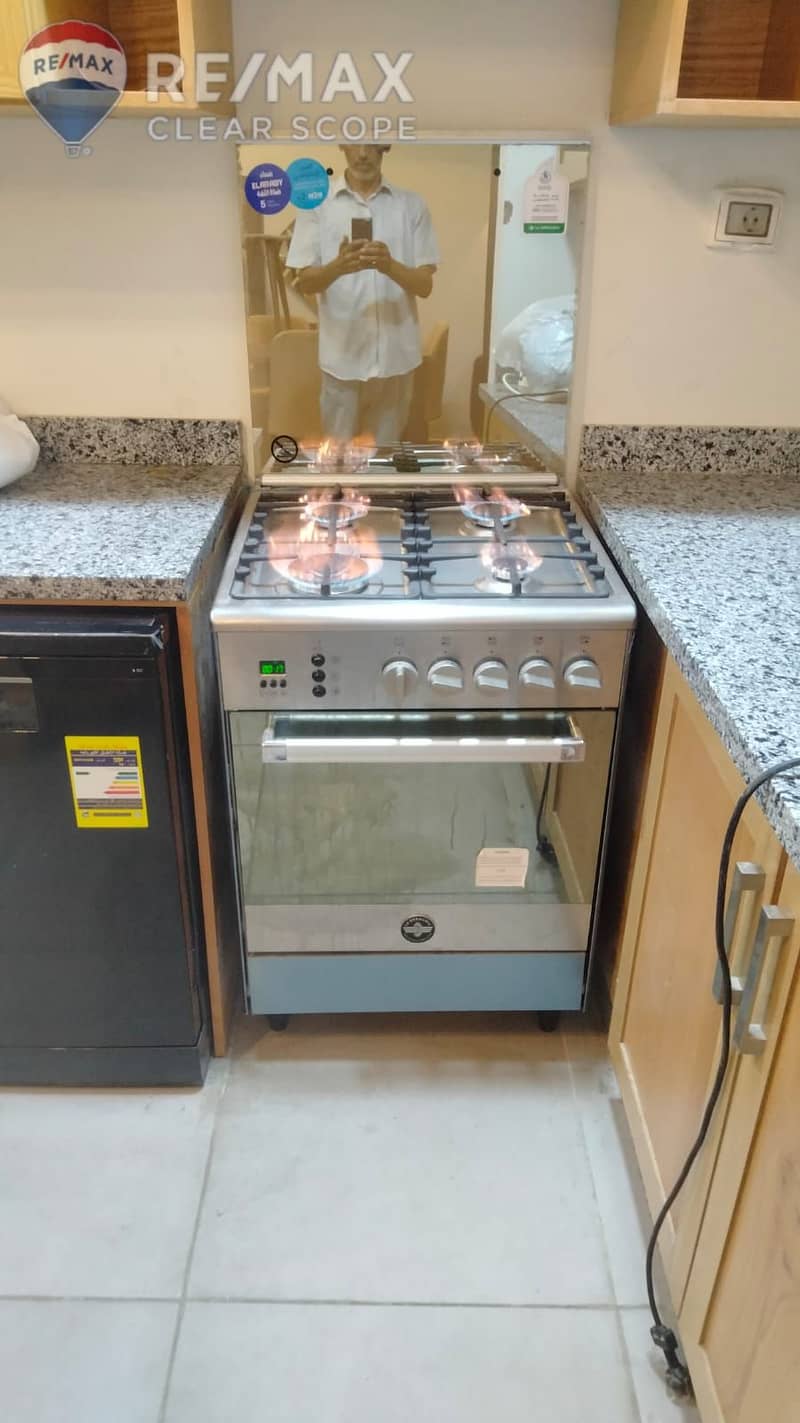 20 dc7697ec-7dd9-43e8-a87c-693e6b54a16d. jpeg