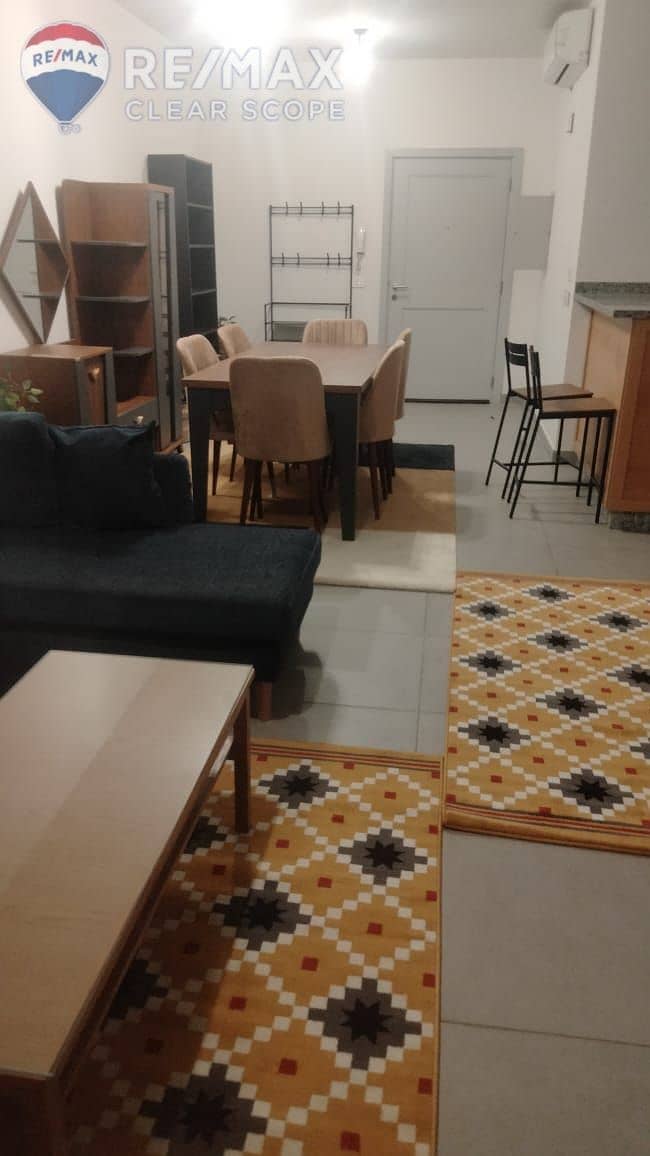 22 e192f49c-4632-47a6-ba93-529b490d6f63. jpeg