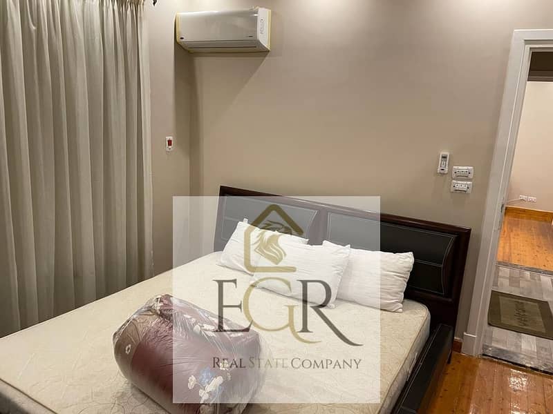 10 b758f594-f573-49f0-bdee-591f14e2a8dd. jpg